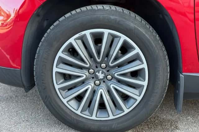 Peugeot 2008 (2017) thumbnail 6