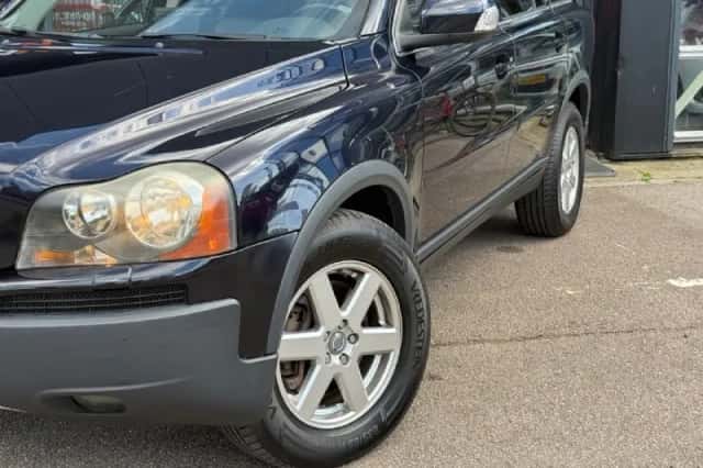 Volvo XC90 (2007) thumbnail 3