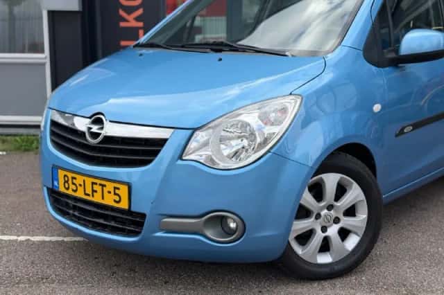 Opel Agila (2010) thumbnail 2