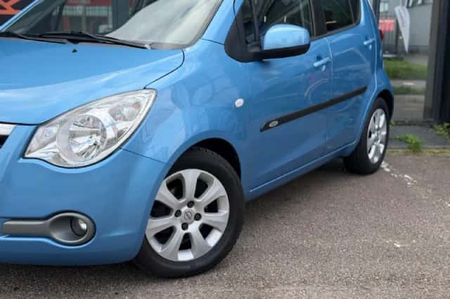 Opel Agila (2010) thumbnail 3