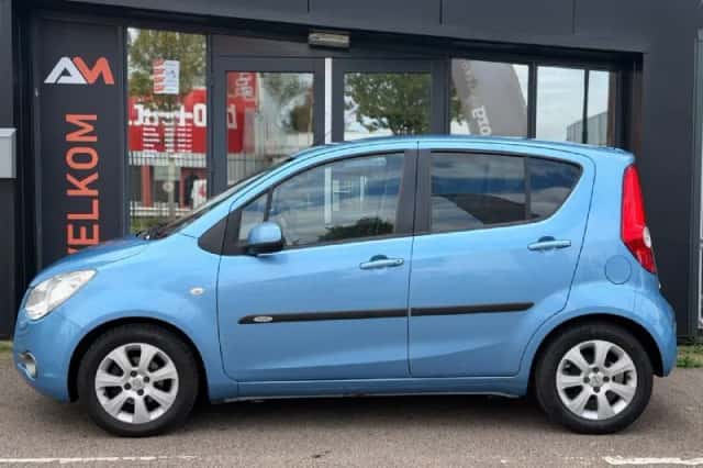 Opel Agila (2010) thumbnail 4
