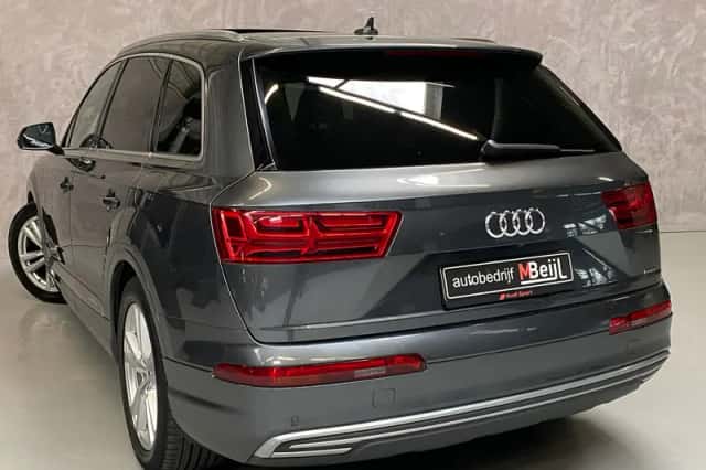 Audi Q7 (2016) thumbnail 6