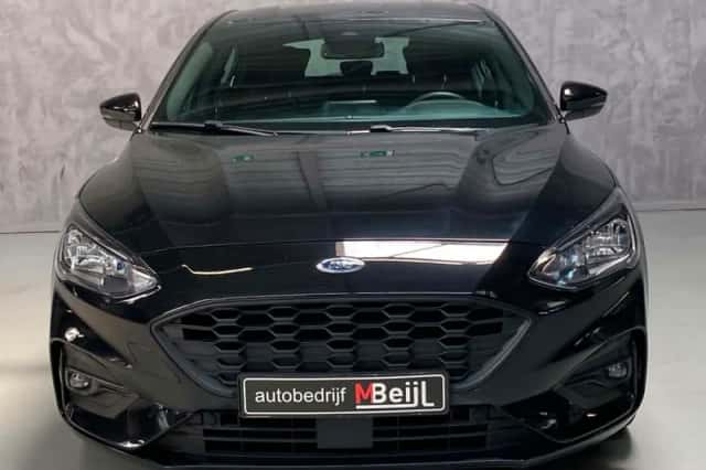 Ford Focus (2020) thumbnail 2