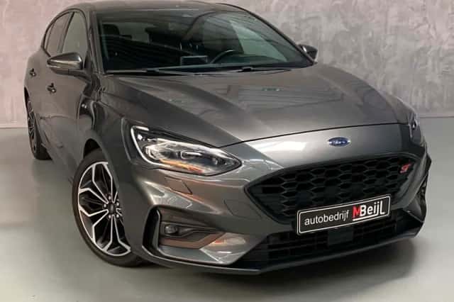 Ford Focus (2018) thumbnail 3