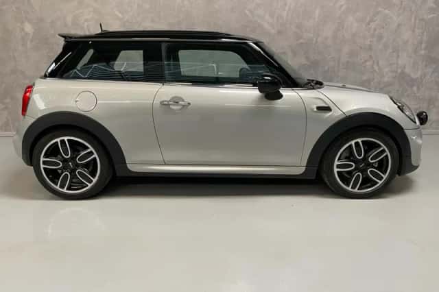 MINI Cooper (2015) thumbnail 4