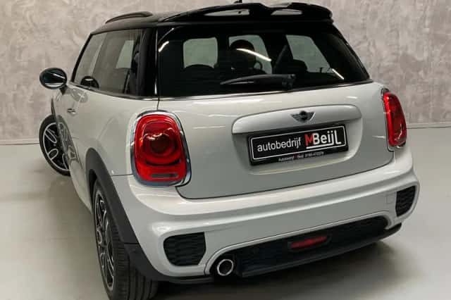 MINI Cooper (2015) thumbnail 6