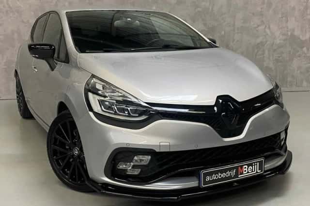 Renault Clio (2018) thumbnail 3