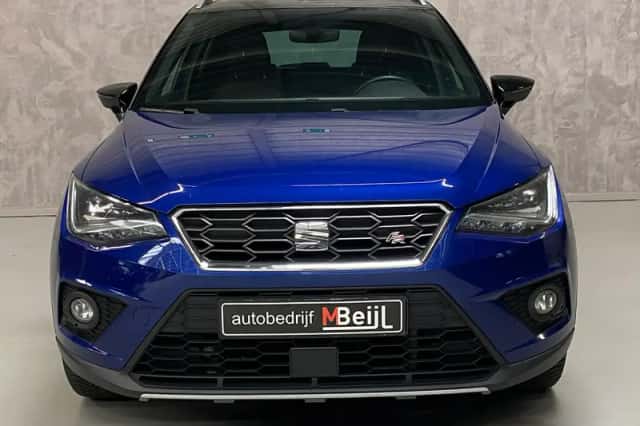 SEAT Arona (2018) thumbnail 2