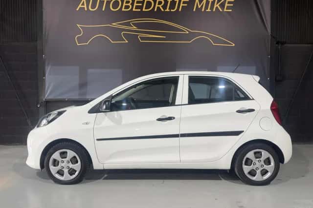 Kia Picanto (2016) thumbnail 4