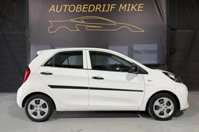 Kia Picanto (2016) thumbnail 6