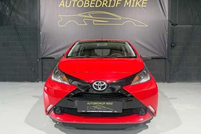 Toyota Aygo (2017) thumbnail 3