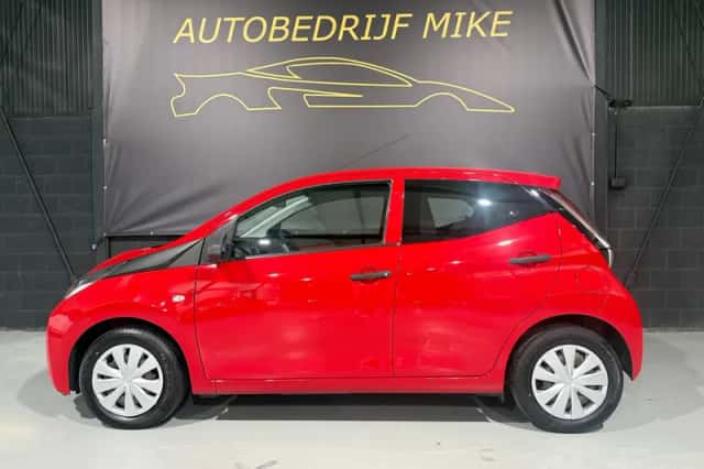 Toyota Aygo (2017) thumbnail 4