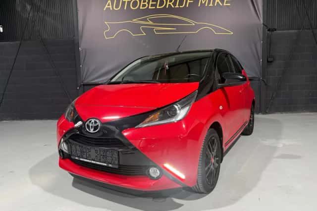 Toyota Aygo (2018) thumbnail 2