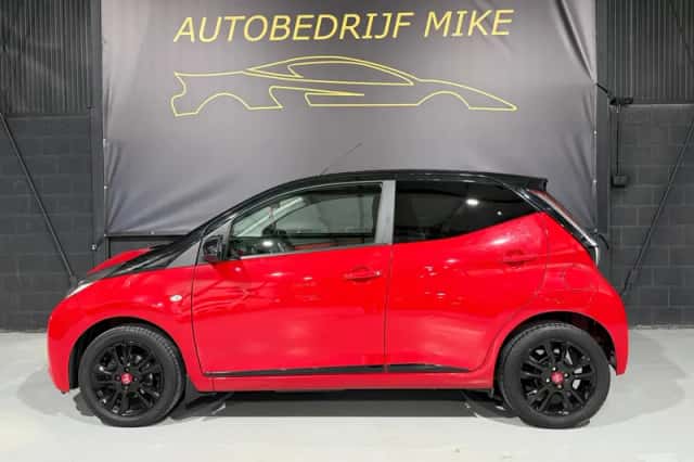 Toyota Aygo (2018) thumbnail 4