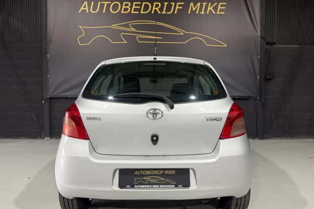 Toyota Yaris (2007) thumbnail 5