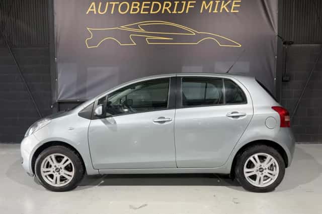Toyota Yaris (2007) thumbnail 4