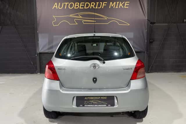 Toyota Yaris (2007) thumbnail 5
