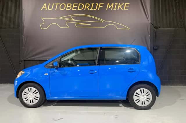 Volkswagen Up! (2015) thumbnail 4