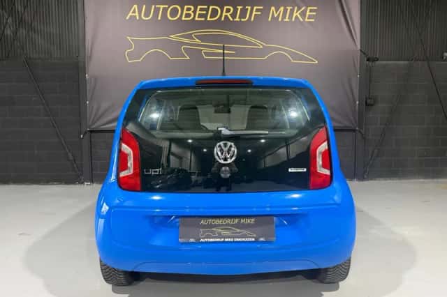 Volkswagen Up! (2015) thumbnail 5