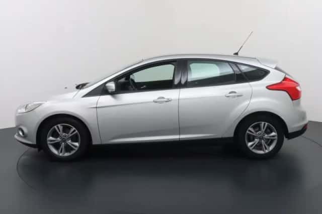 Ford Focus (2014) thumbnail 4