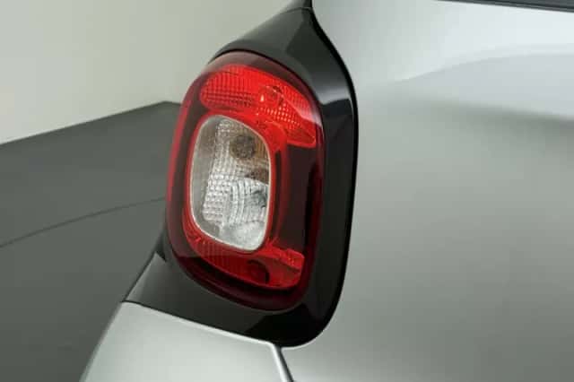 Smart Forfour (2015) thumbnail 5