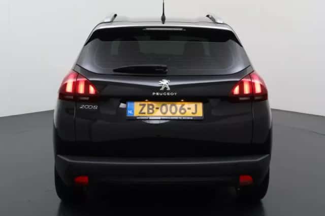 Peugeot 2008 (2018) thumbnail 3
