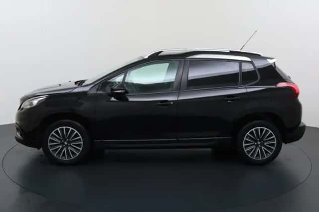 Peugeot 2008 (2018) thumbnail 4