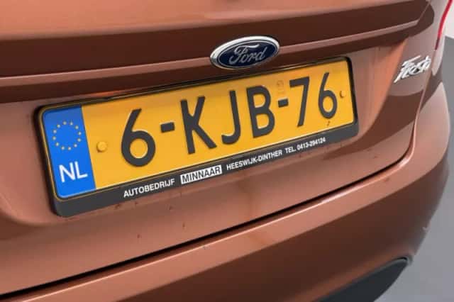 Ford Fiesta (2013) thumbnail 6