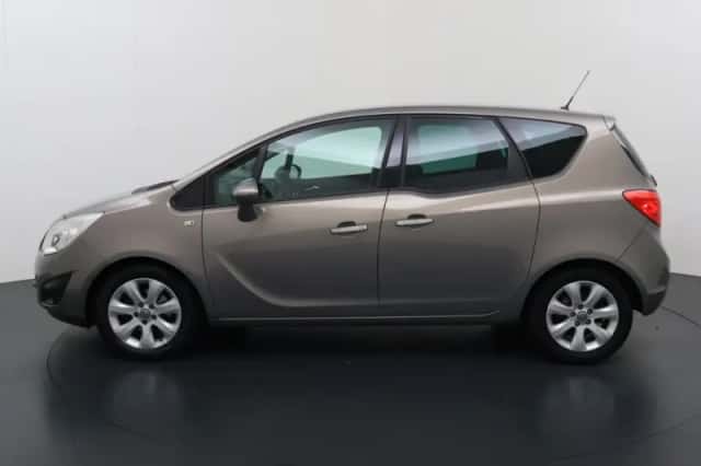 Opel Meriva (2013) thumbnail 4