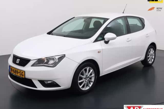 SEAT Ibiza (2016) thumbnail 1