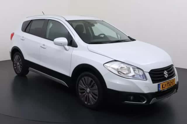 Suzuki S-Cross (2016) thumbnail 2