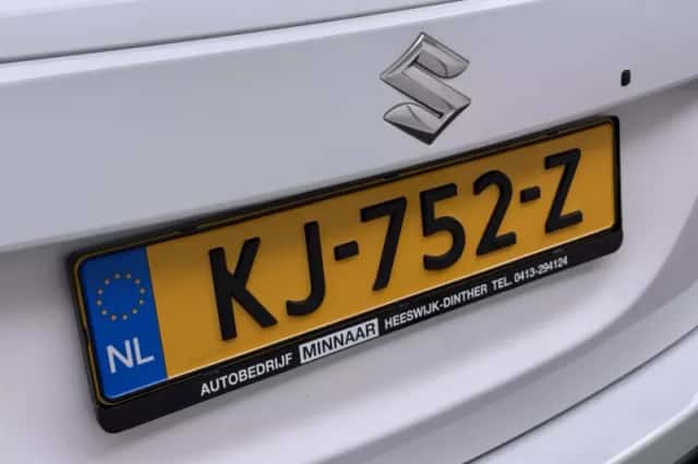 Suzuki S-Cross (2016) thumbnail 6