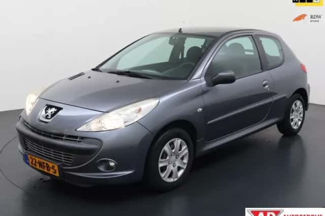 Peugeot 206+ (2010) thumbnail 1