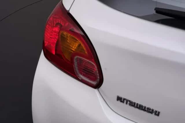 Mitsubishi Space Star (2014) thumbnail 5
