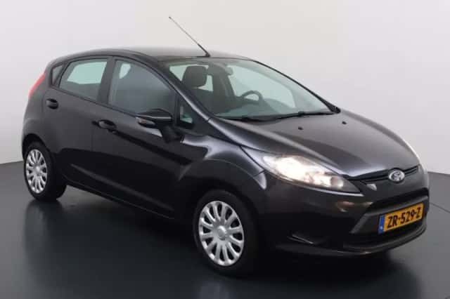 Ford Fiesta (2009) thumbnail 2