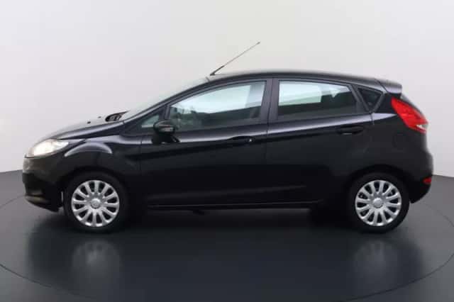 Ford Fiesta (2009) thumbnail 4