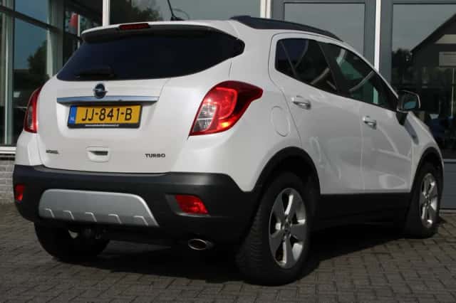 Opel Mokka (2016) thumbnail 4