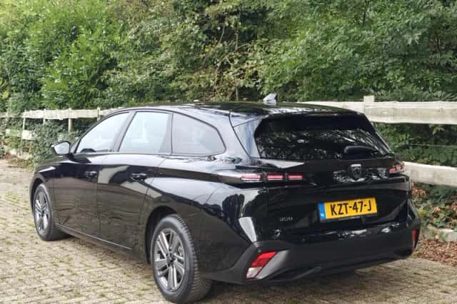 Peugeot 308 (2023) thumbnail 4