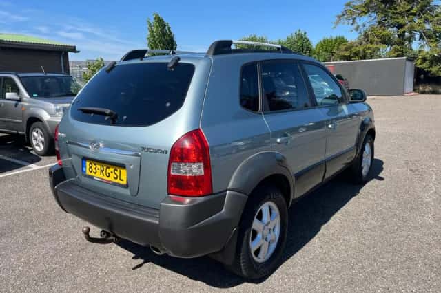 Hyundai Tucson (2005) thumbnail 5