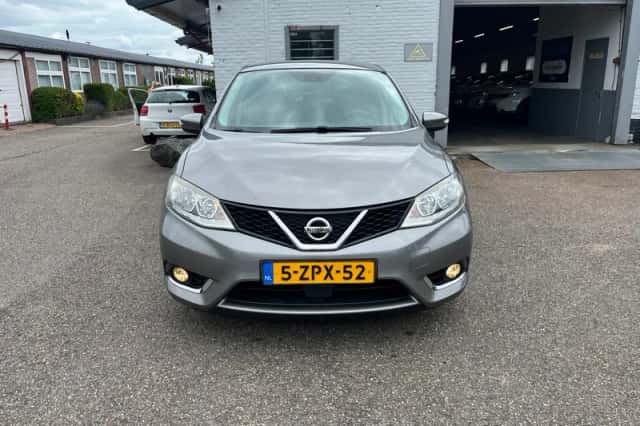 Nissan Pulsar (2015) thumbnail 1