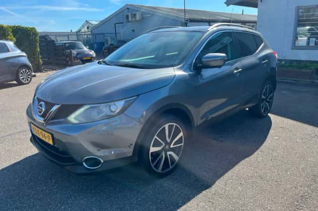 Nissan Qashqai (2014) thumbnail 3