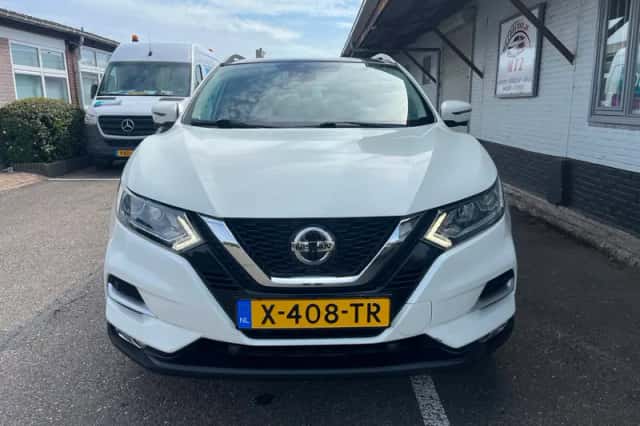 Nissan Qashqai (2018) thumbnail 2
