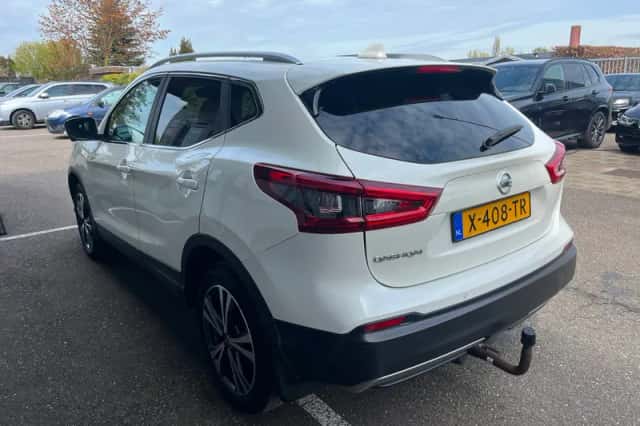 Nissan Qashqai (2018) thumbnail 4