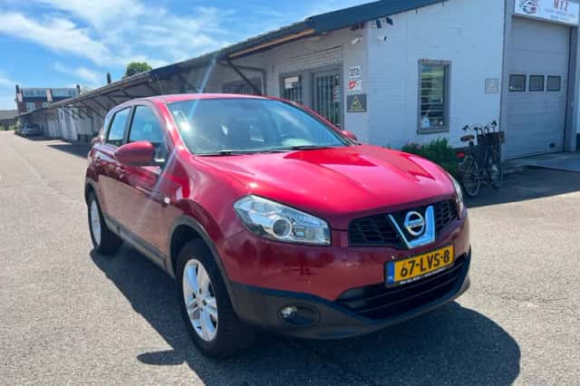 Nissan Qashqai (2010) thumbnail 1