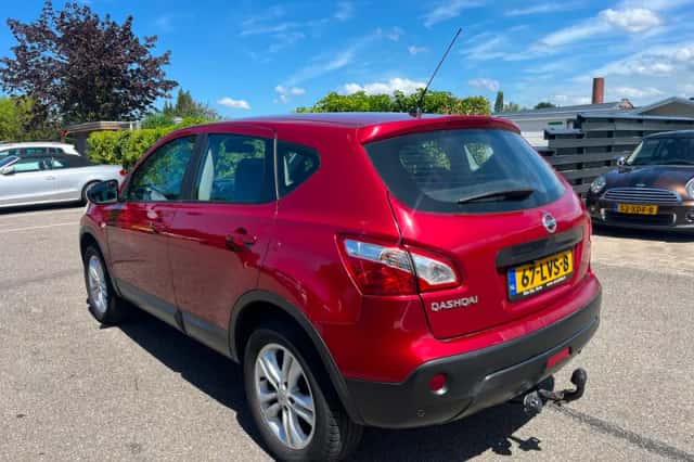 Nissan Qashqai (2010) thumbnail 5