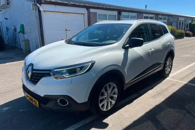 Renault Kadjar (2017) thumbnail 3