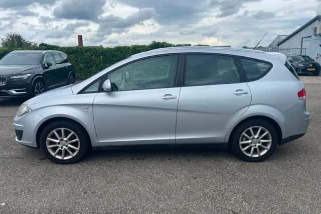 SEAT Altea XL (2010) thumbnail 4
