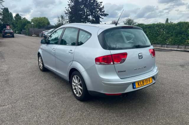 SEAT Altea XL (2010) thumbnail 5