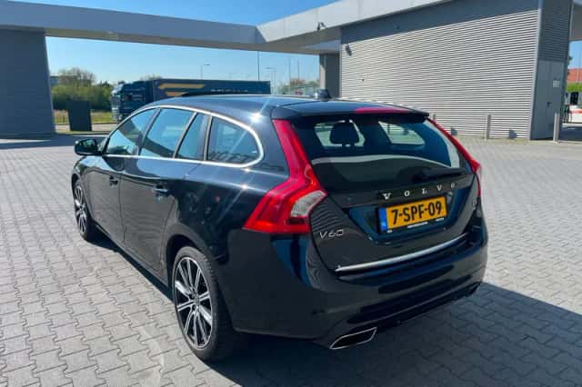 Volvo V60 (2013) thumbnail 5