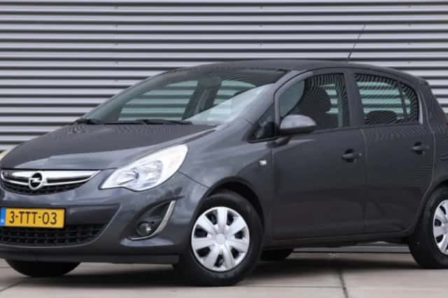 Opel Corsa (2011) thumbnail 1